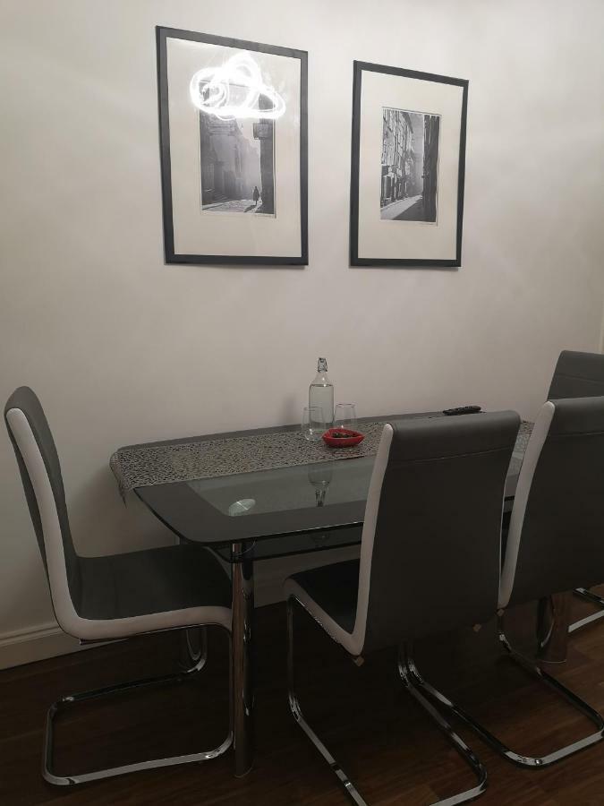 Sleep Well Apartment Glasgow Bagian luar foto